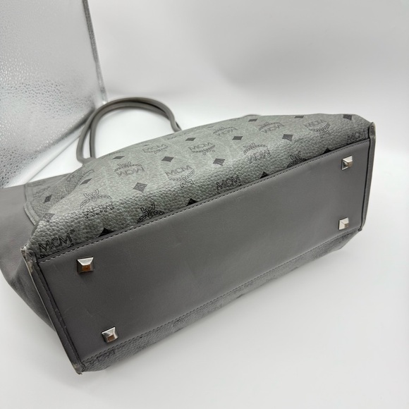 MCM Monogram Visetos Top Zip Shopper Tote Grey - Picture 6 of 16